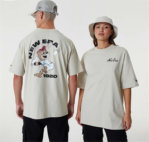 New Era Camiseta Character Graphic Oversized