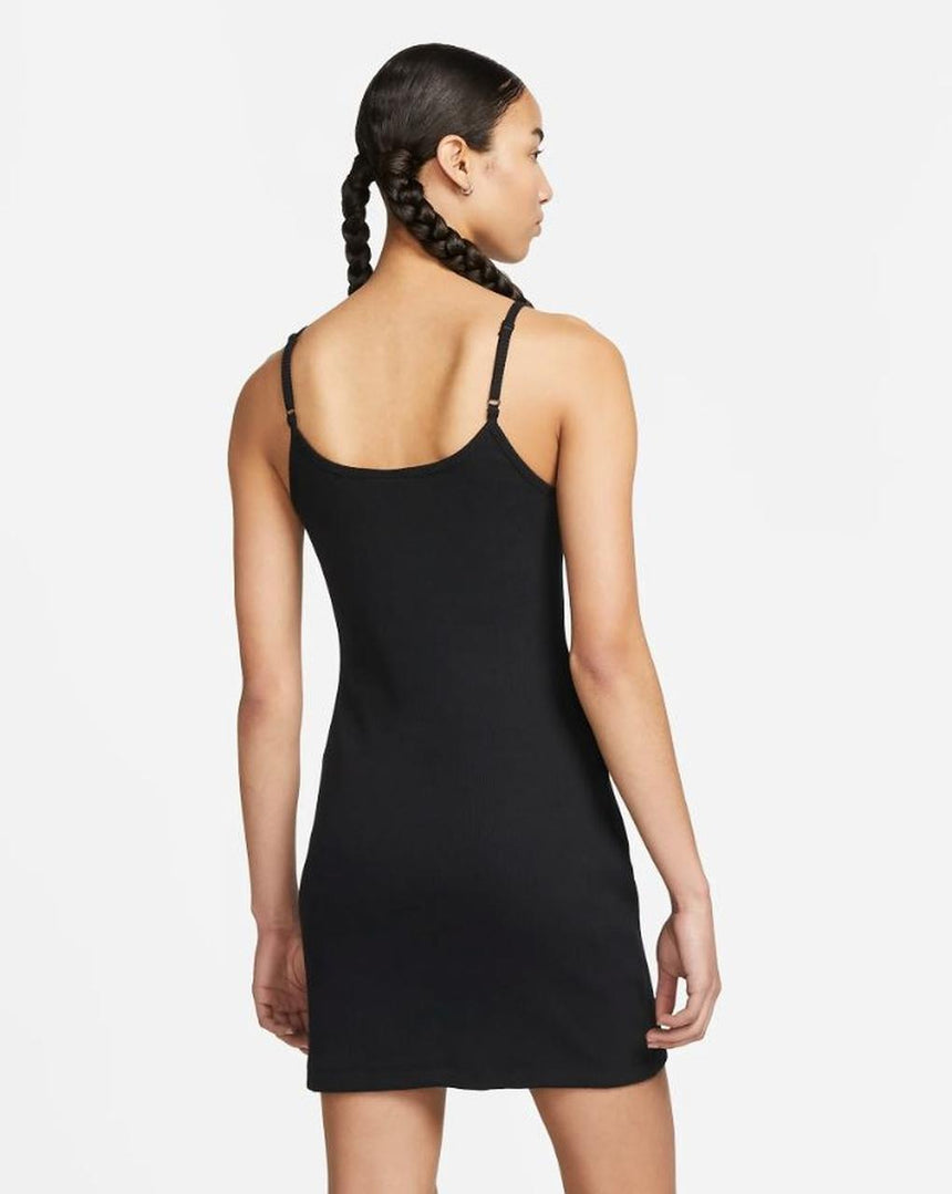 Nike Sportswear Essential