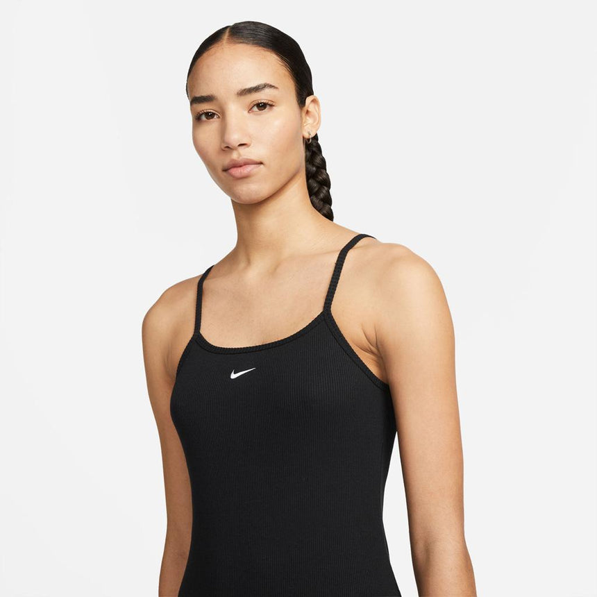 Nike Sportswear Essential