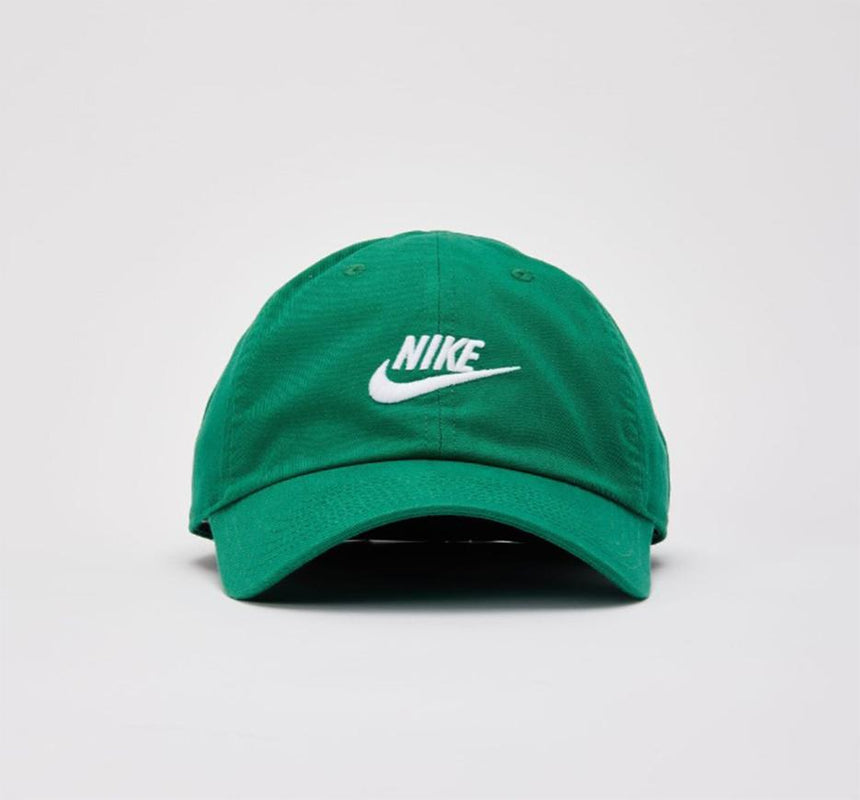 Nike Club Unstructured Futura