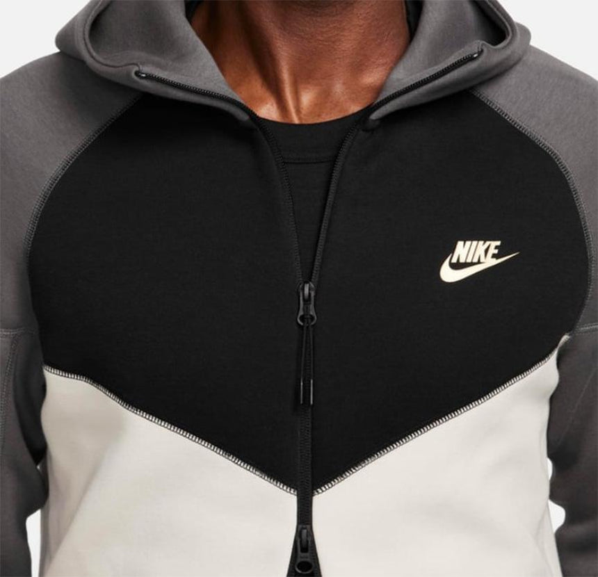 Nike Sportswear Tech Fleece